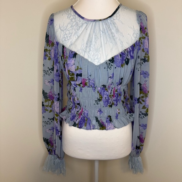 Free People Tops - Free People Floral Lace Like New - Small